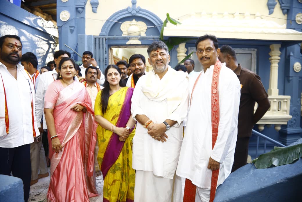 DK Shivakumar Seeks Blessings at Vijayawada’s Kanaka Durga Temple