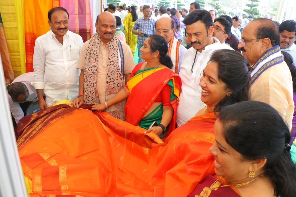 Speaker Ayyannapatrudu Boosts Handloom Sector with Personal Purchase at Assembly Expo